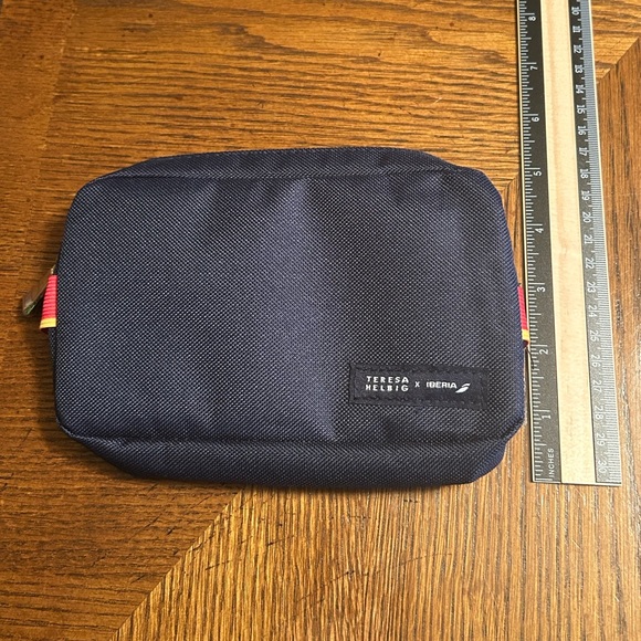 Iberia Airlines Teresa Helbig Business Class Amenity Bag Only Navy - Picture 2 of 6